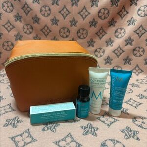 💚🩷 Moroccanoil Hydrating Skincare Travel Set with Orange Pouch
